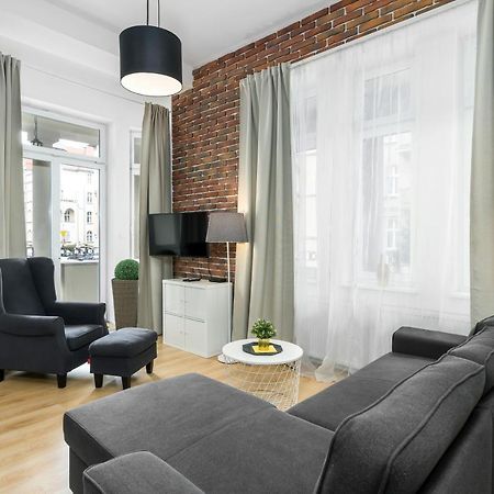 Apartment Poznan Mtp Chelmonskiego By Noclegi Renters Esterno foto